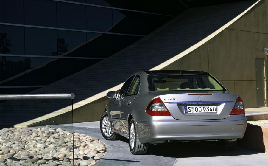  Mercedes-Benz E-Class 2007 года  (фото 63 из 80)